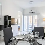 Apartament Vibe - 1 Bedroom W Balcony In *